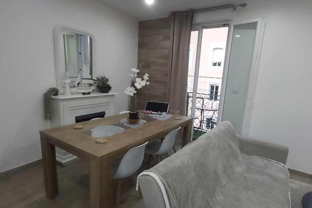 Les Suite Appartement A Chalon Sur Saone Exteriör bild